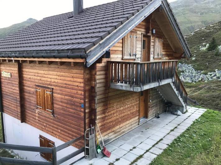 Chalet voor 4 personen, with Balkon and Terras as well as Uitzicht in Naters