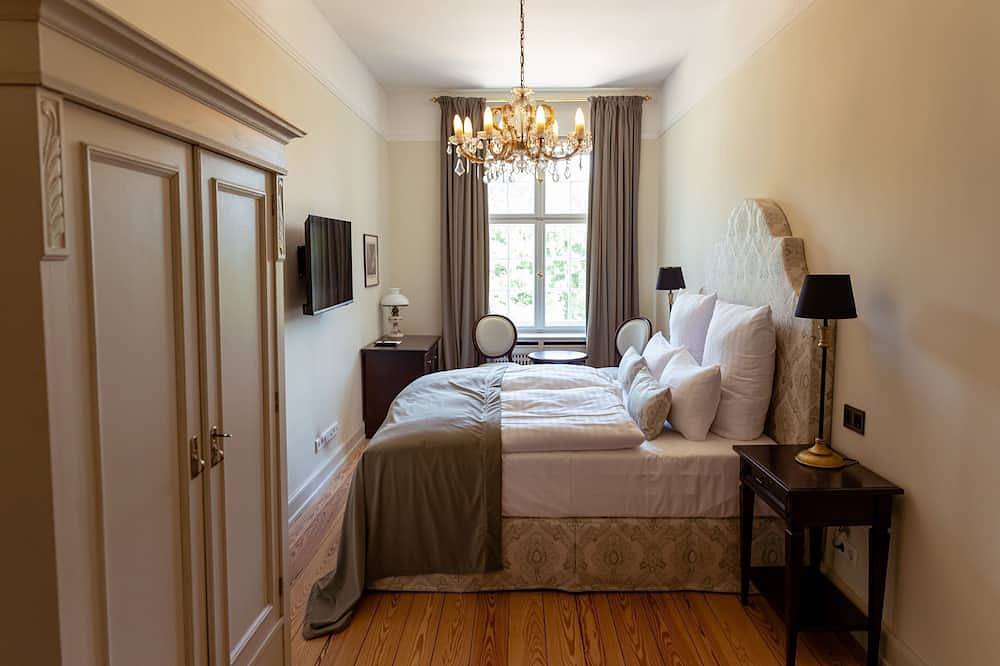 Doppelzimmer - Schlosshotel Neustrelitz in Neustrelitz, Mecklenburg-Strelitz