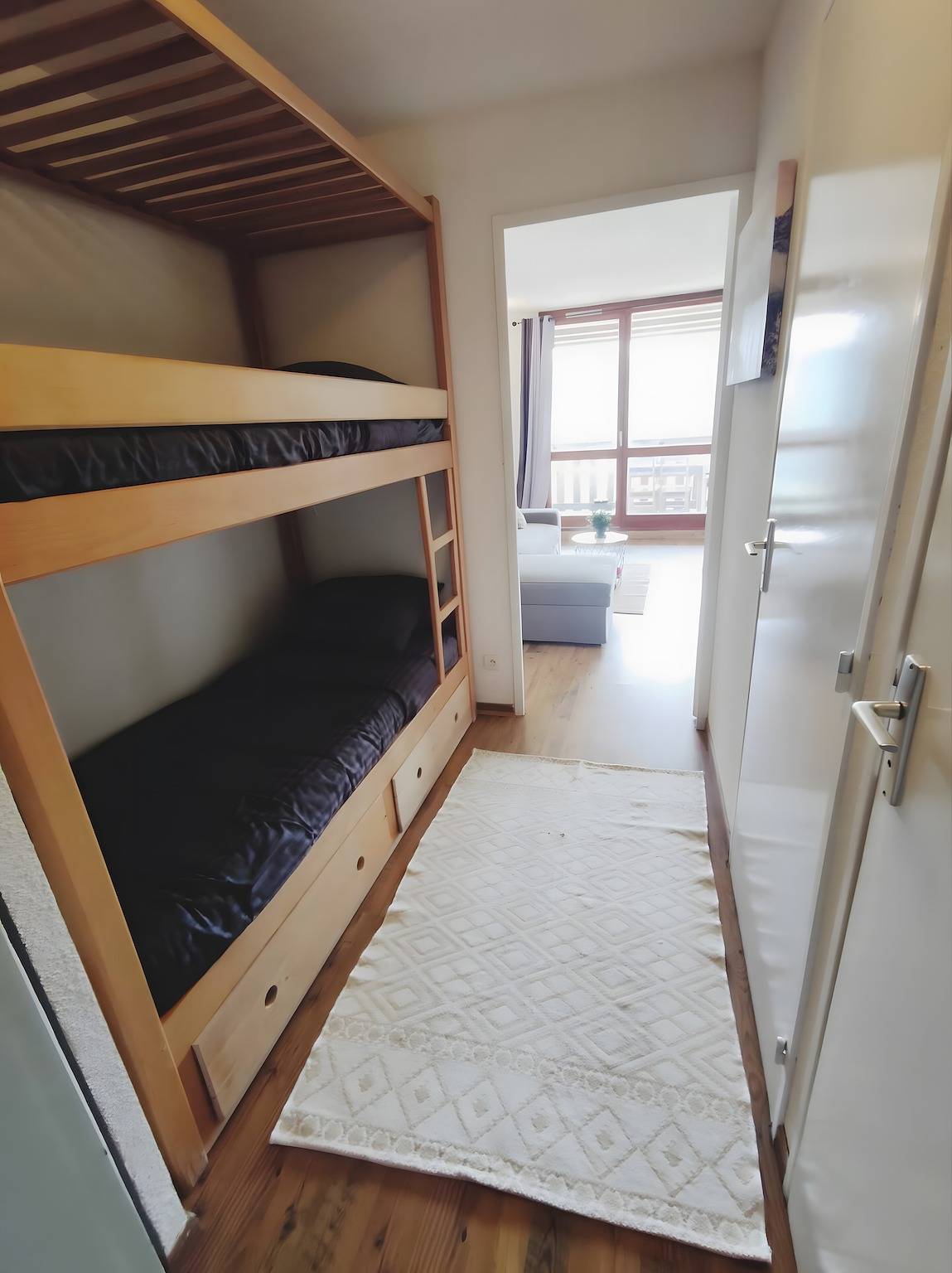 Appartement entier, Appartement 'Studio Au Cœur De Praloup' avec Vue sur la Montagne et Terrasse Privée in Pra-Loup (station de ski), Pra-Loup
