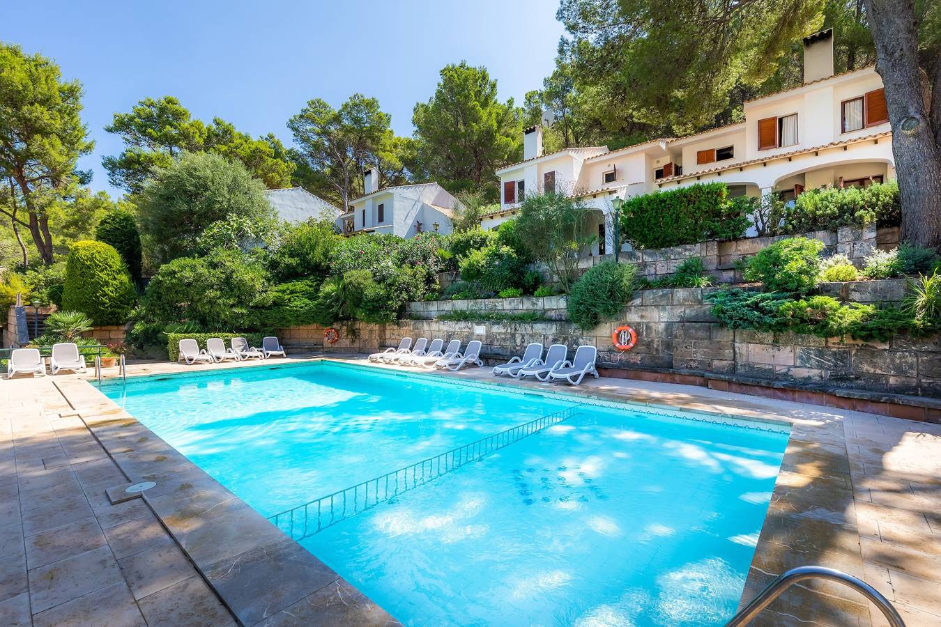 Magnifique Can Botana 1 avec jardin, terrasse, piscine et Wi-Fi in Cala Sant Vicenc, Pollença