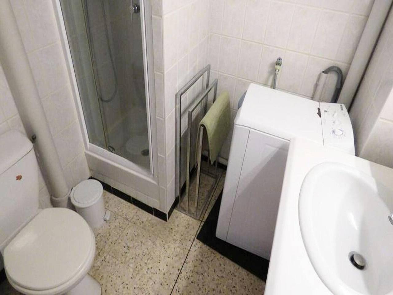 Appartement entier, Rיsidence Les Pins pour six personnes in Saint-Mandrier-sur-Mer, Côte méditerranéenne (France)