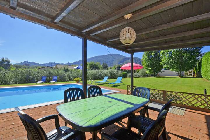 Location de vacances pour 6 personnes, avec balcon et piscine à Capannori - 4