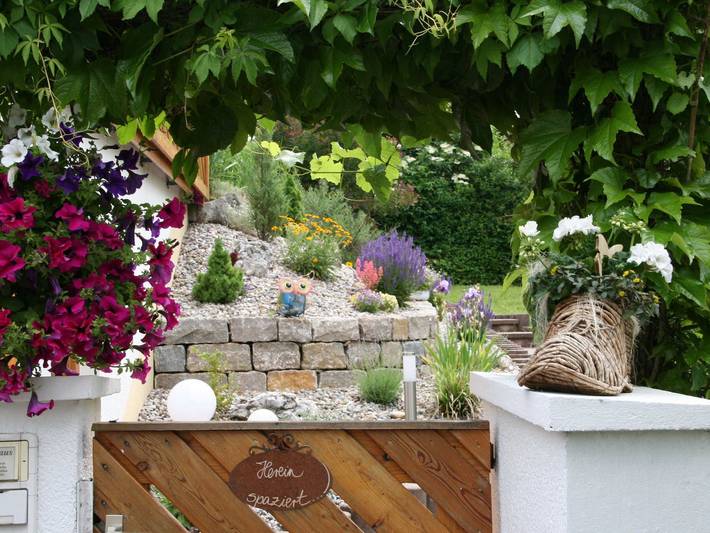 Ferienwohnung für 5 Personen, mit Balkon und Garten