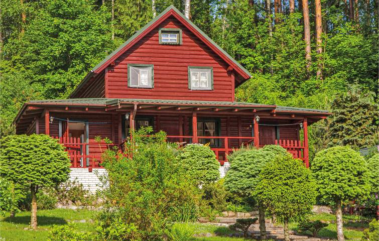 Ferienhaus für 6 Personen mit Terrasse in Powiat Olsztyński