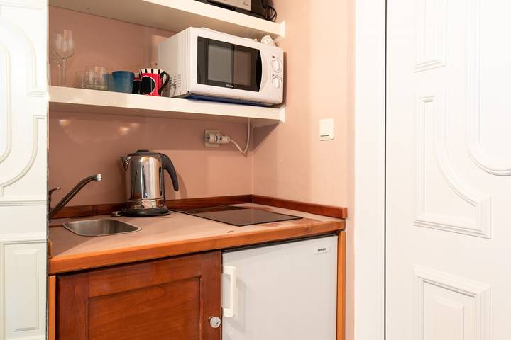 Ganze Wohnung, Studio-Apartment ideal für 2 Personen in Vela plaža, Baska