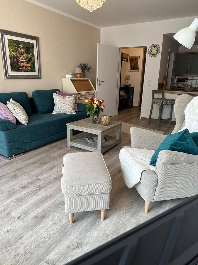 Ferienwohnung für 2 Personen, mit Balkon und Terrasse sowie Garten und Ausblick