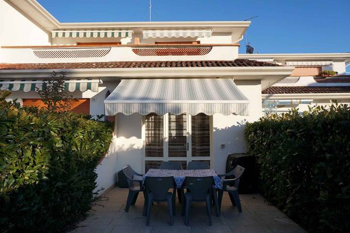 Ferienhaus für 6 Personen, mit Garten in Porto Santa Margherita