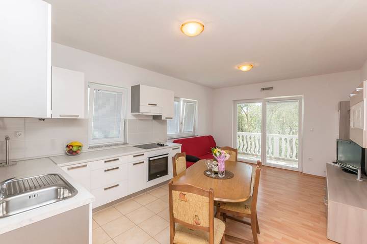 Gîte pour 4 personnes, avec Balcon à Pirovac - 3