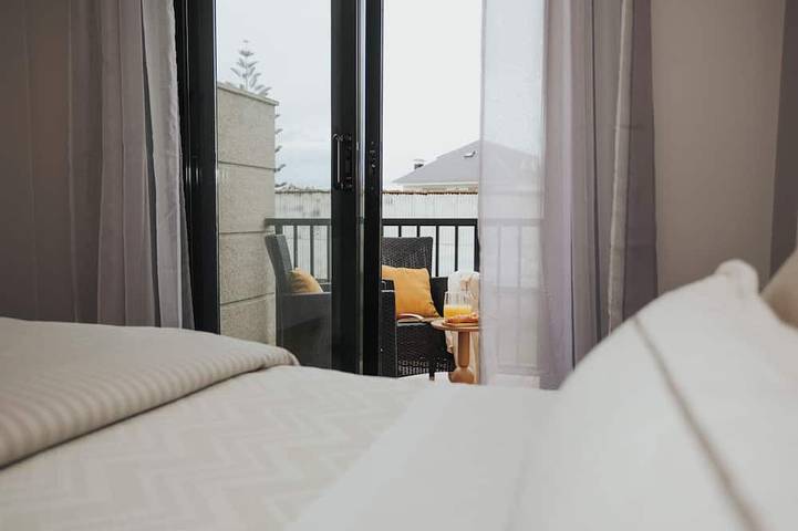 Ganze Wohnung, Komfortables Apartment Playa Riasón mit Frühstück und 2 Fahrrädern in Praia dos Tarais (A Illa de Arousa), A Illa de Arousa