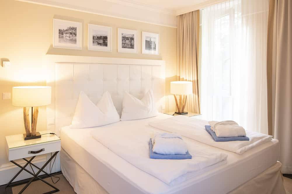 Ganze Wohnung, Appartement Direkt am Wörthersee mit Privatstrand und Reserviertem Parkplatz in Pörtschach am Wörthersee, Klagenfurt-Villach