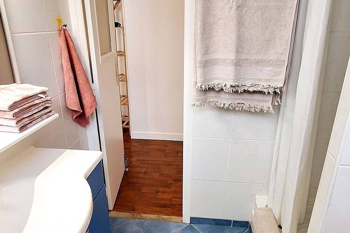 Apartamento entero, Le Callou - 24 avenue Thermale - Cures Stays - Calm - 🐕 in Vichy, Región de Vichy