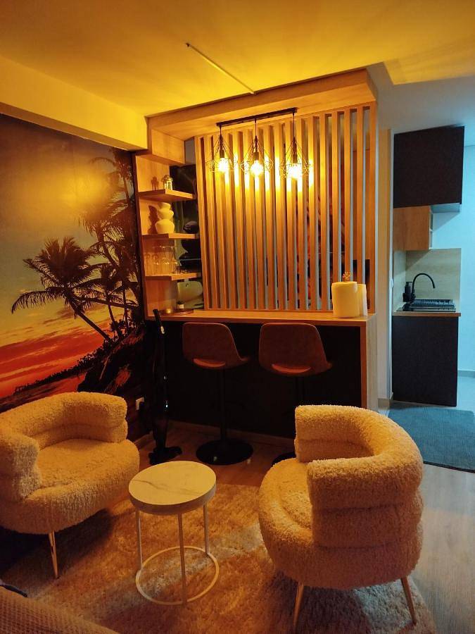 Ganze Wohnung, Diamond airport Jacuzzi&Sauna apartman Ledine in Novi Belgrad, Belgrad