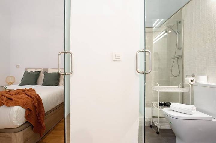 Appartement entier, Apartment + Office area in Centro, Madrid in Centro (Madrid), Madrid