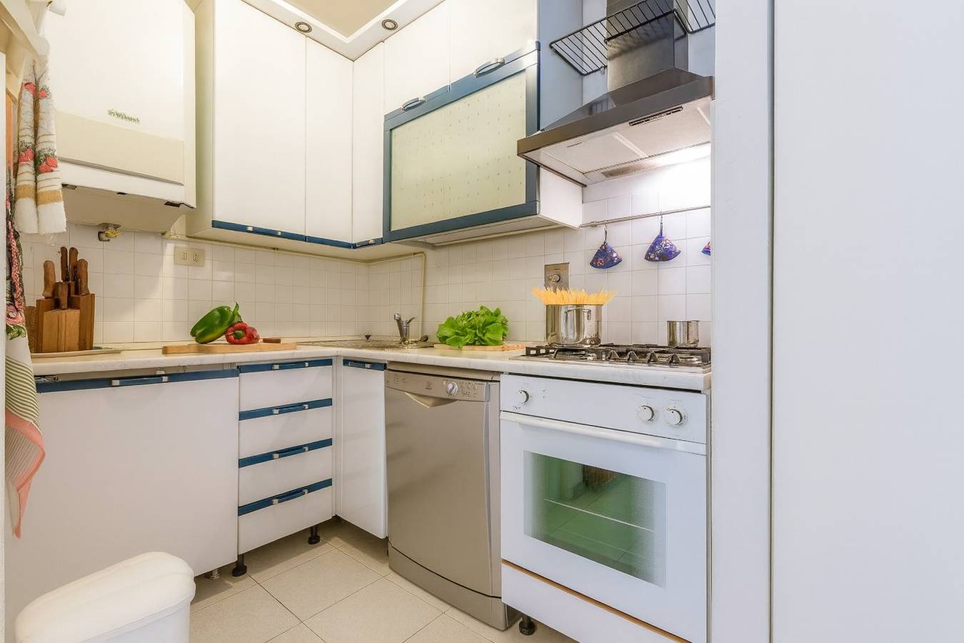 Apartamento entero, Mare 7 250m From Sea in Marina di Massa, Massa (desambiguación)