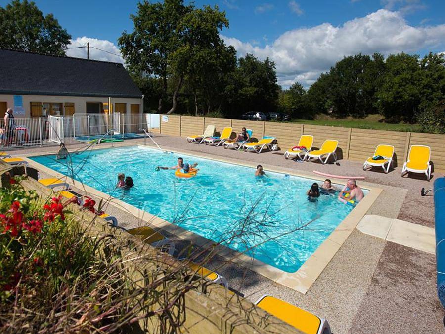 Camping de Brouel - Stacaravan 6 personen - Stacaravan Met 3 Slaapkamers in Ambon, Côte des Mégalithes