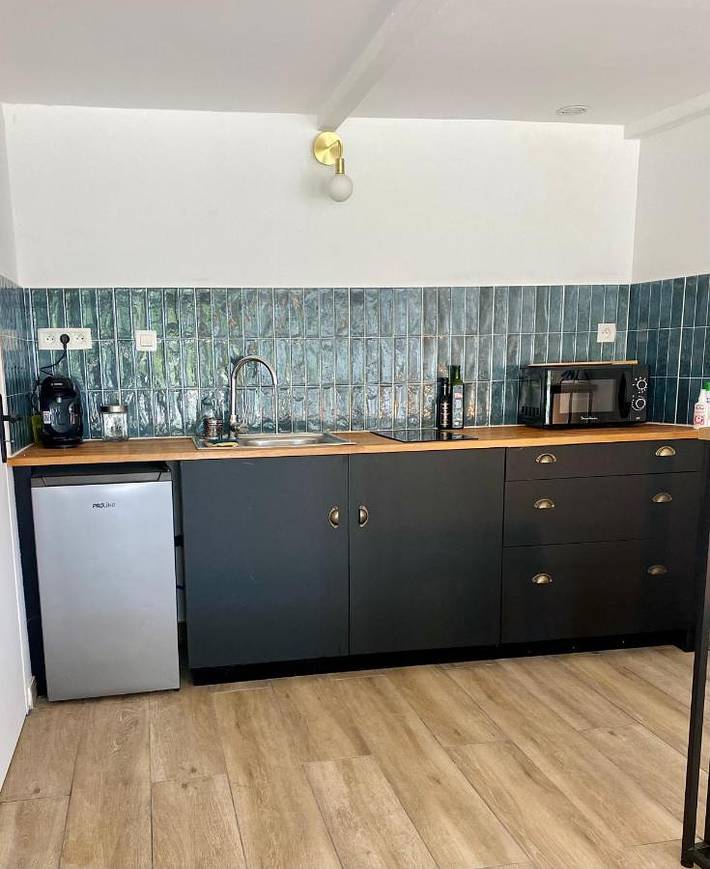 Gîte pour 3 personnes, avec terrasse et vue à Villevieille - 4