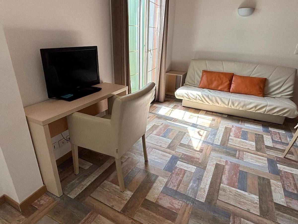 Appartement entier, Maison cosy avec piscine à Mouans-Sartoux in Mouans-Sartoux, Côte méditerranéenne (France)