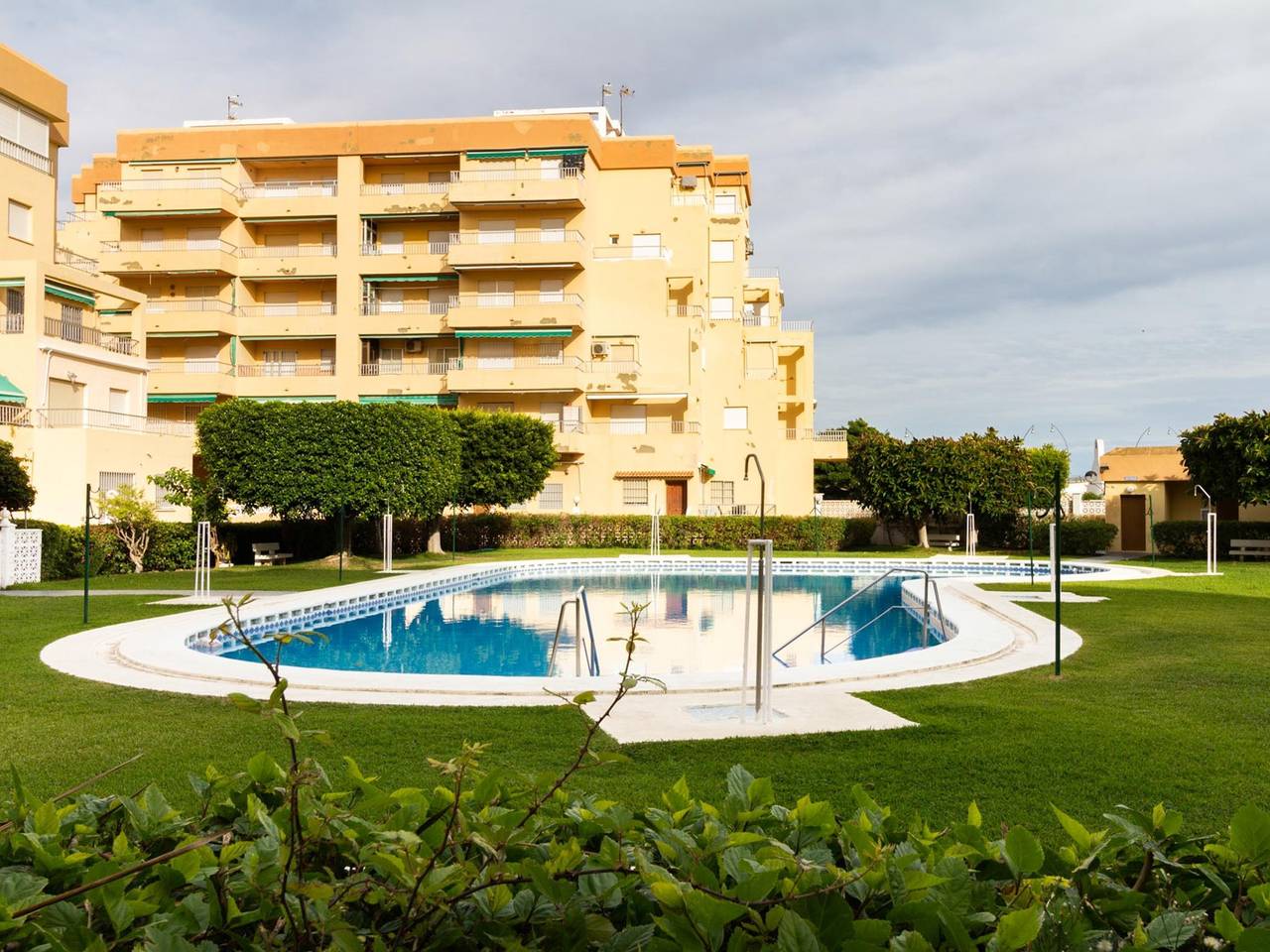 Geheel vakantieappartement, Apto Mayorazgo Ii. Appartement met terras in Salobreña, Costa Tropical