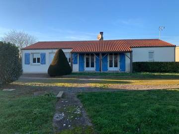 Gîte pour 6 personnes, avec jardin et terrasse à Sainte-Gemme-la-Plaine