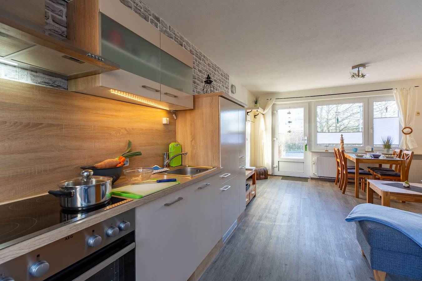 Entire apartment, Apartment 'Fewo Krabbe' with Private Terrace, Shared Garden and Wi-Fi in Pellworm, Nordseeküste