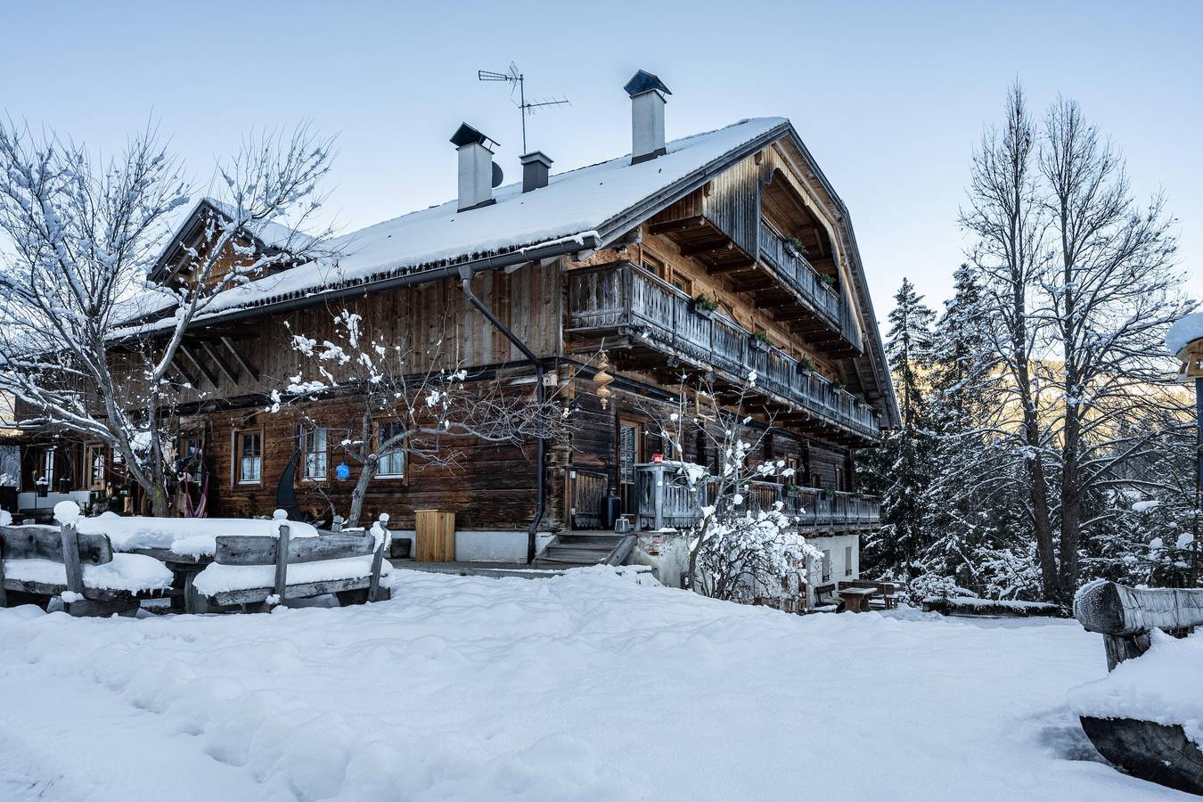 Ganze Wohnung, Ferienwohnung 'Lechnerhof 1' mit Bergblick, Gemeinschaftsgarten und Wlan in Pragser Wildsee, Prags