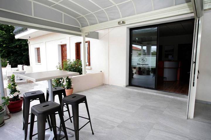 Hôtel pour 5 personnes, avec jardin et piscine à Ventiseri - 3