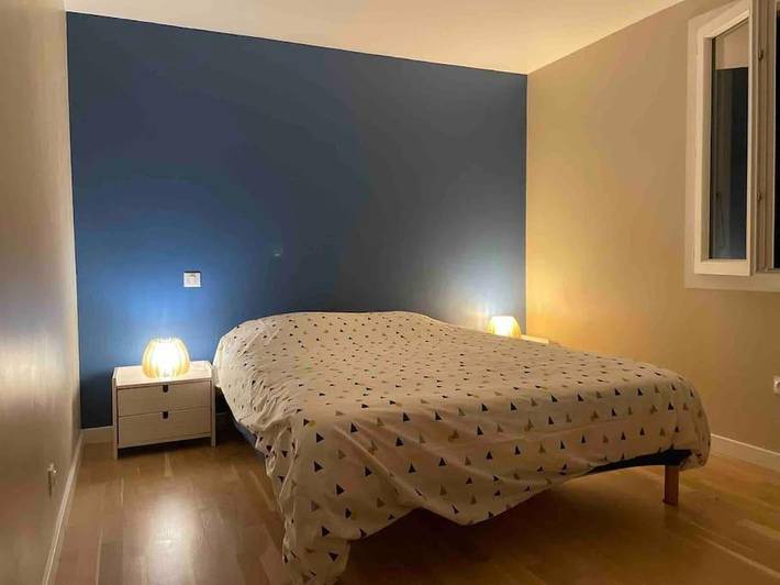 Location de vacances pour 8 personnes, avec jardin et terrasse ainsi que piscine et vue à Gerbaix