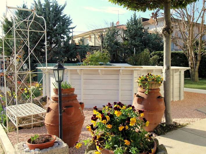 Ferieudlejning for 8 personer, med pool og have i Lazise