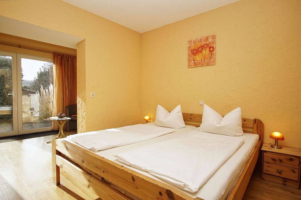 Ganze Wohnung, Gemütliche Ferienwohnung in Wassernähe - Ferienhaus Stark Apartment 01 in Ralswiek, Bergen auf Rügen und Umgebung