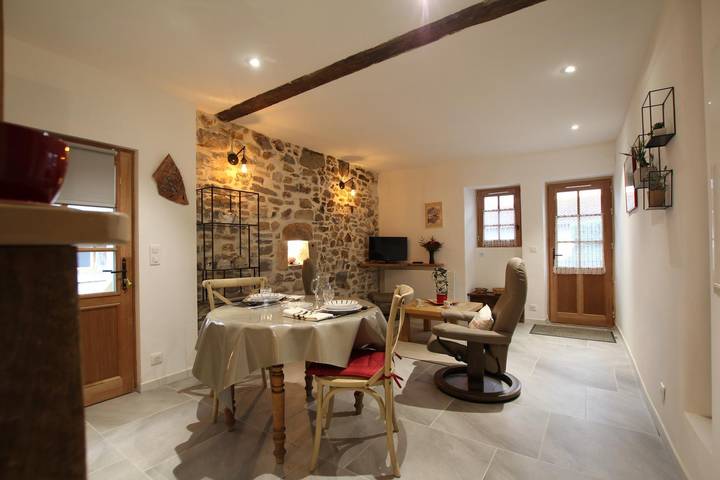 Gîte pour 2 personnes, avec jardin à Sare - 2