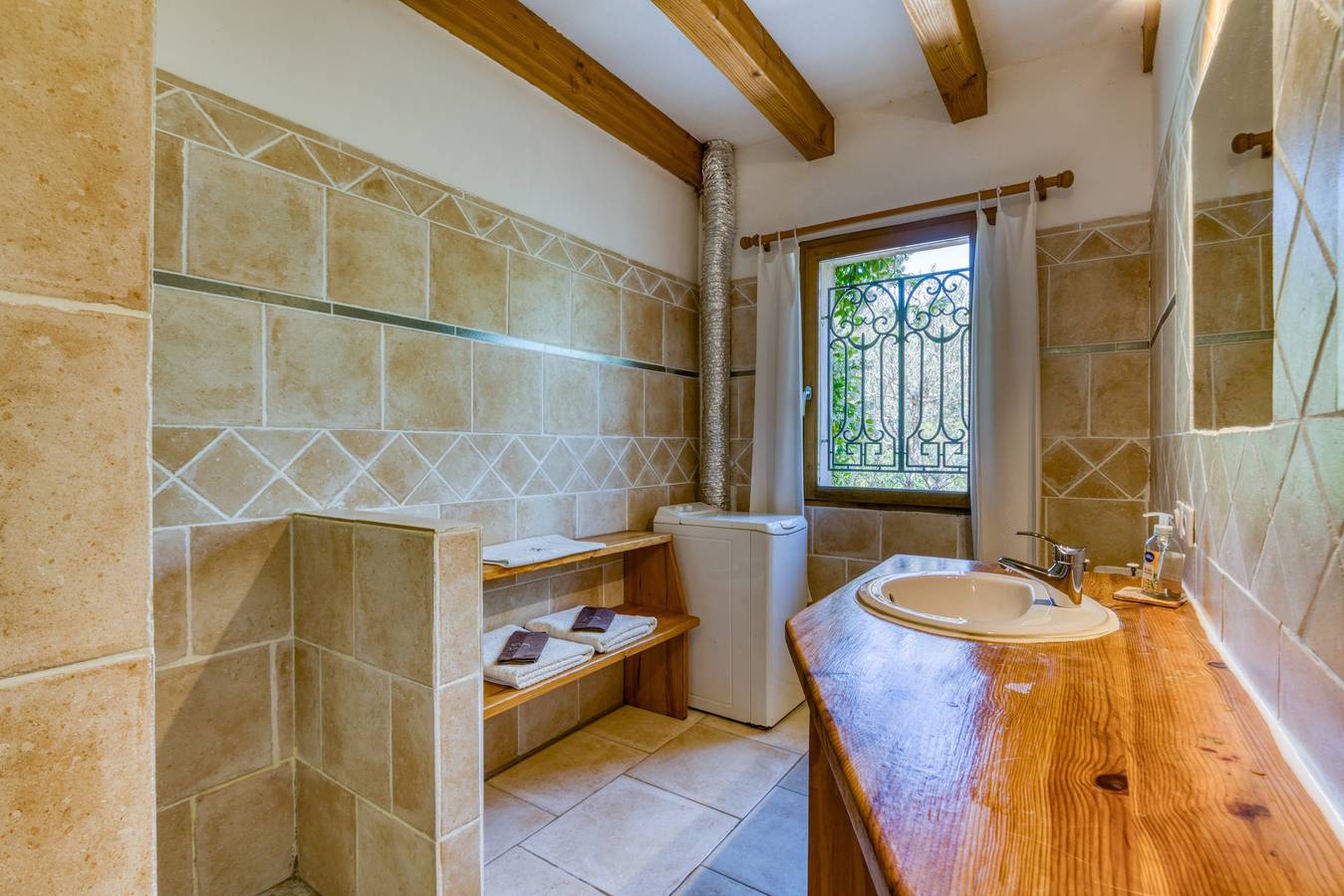 La loge du Loriot aan de poorten van de Gorges de l'Hérault, foto 13
