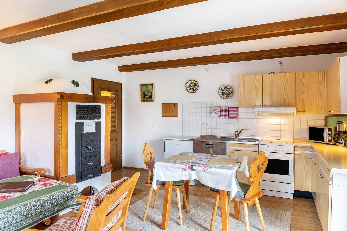 Appartement 'Parterre' met Uitzicht op de Bergen, Privéterras en Wi-Fi, foto 10
