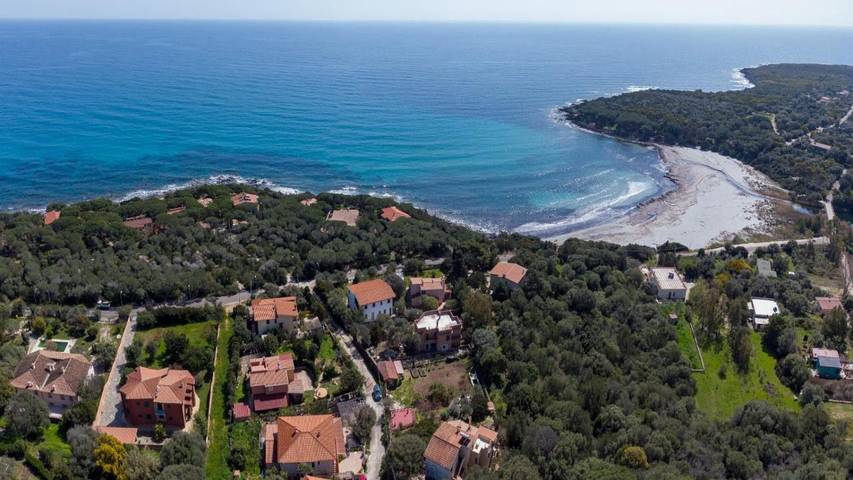 Casa vacanza per 6 persone, con panorama e terrazza nonché giardino - 1