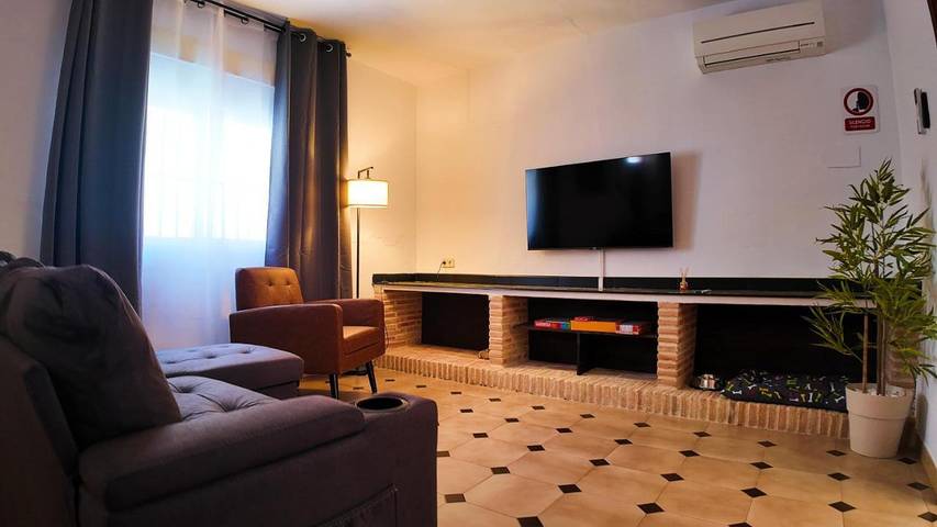 Casa de vacaciones para 10 personas, con Terraza y Jardín además de Piscina y Vistas en Río Mula - 2