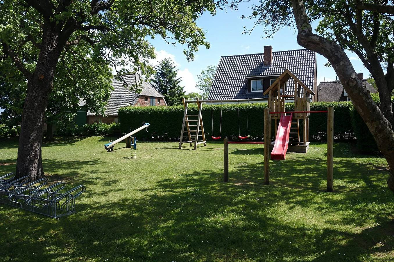 Ganze Wohnung, Ferienwohnung im Eg in Wrixum auf Föhr: 76 m² mit Terrasse & Garten in Wrixum, Föhr