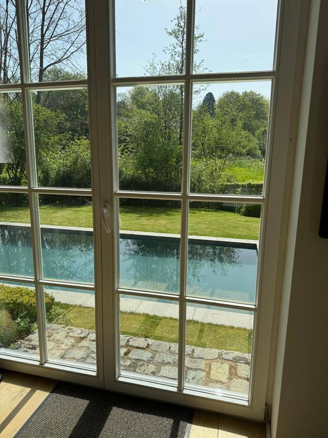 Location de vacances pour 4 personnes, avec piscine ainsi que jardin et vue, animaux acceptés à Lasne - 4