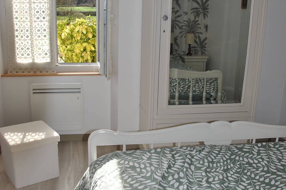 Green escape and disconnection at Gîte le Guêpier in Prissac, Le Blanc und Umgebung