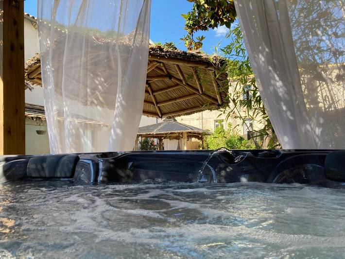 Gîte pour 2 personnes, avec jardin ainsi que piscine et vue à Le Vigan - 4