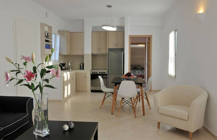 Location de vacances pour 6 personnes, avec piscine et jardin ainsi que balcon et vue sur l’océan dans Náoussa - 3