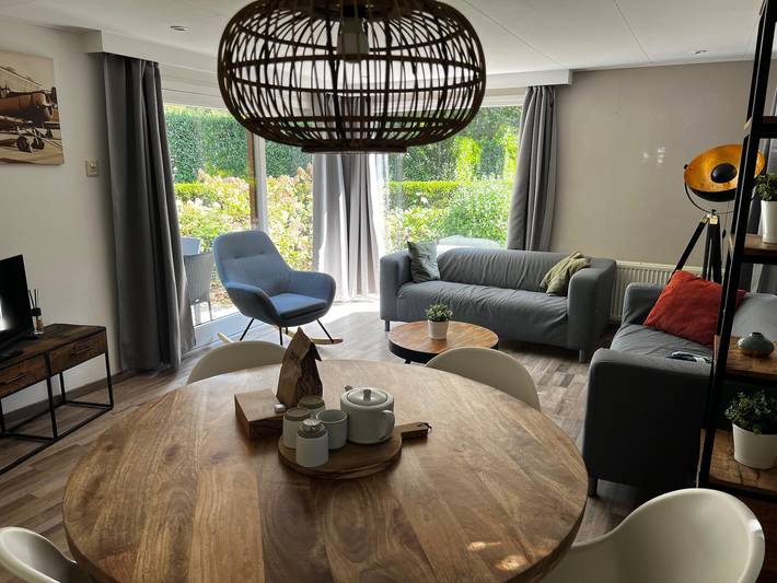 Bungalowpark Het Verscholen Dorp — Tiny Lodge in Harderwijk, Veluwe