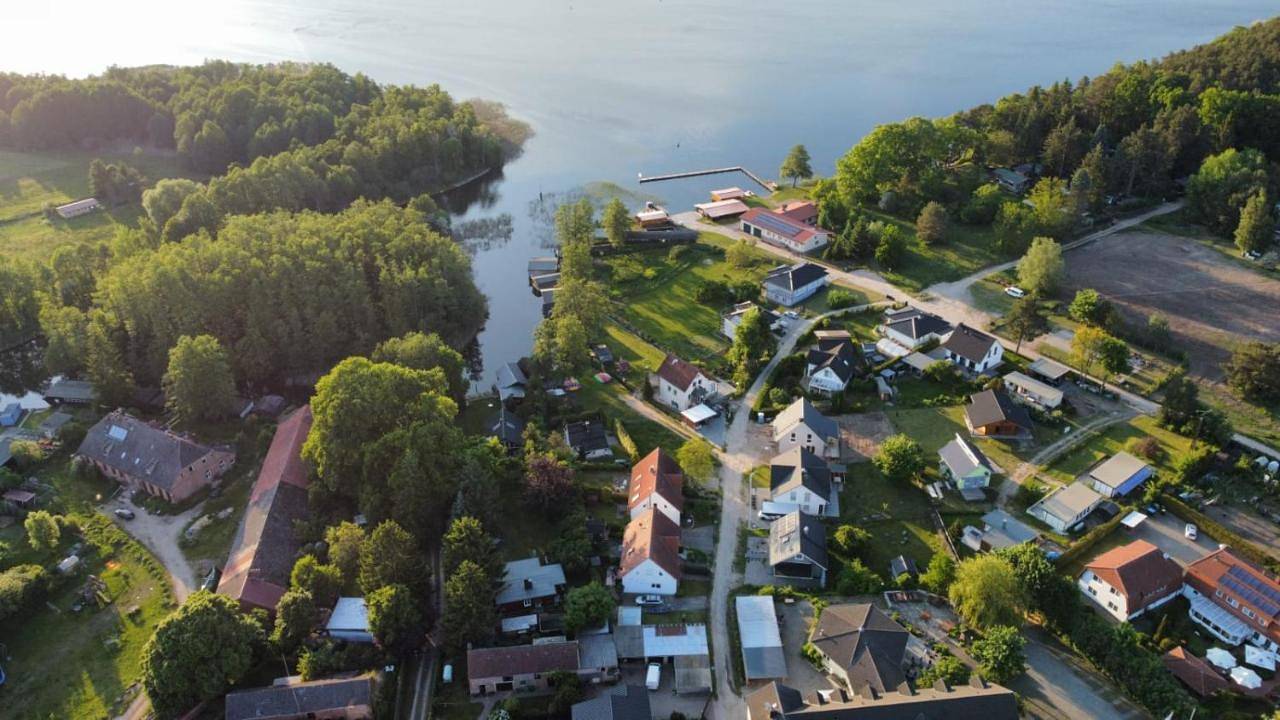 Zwei Seen Ferienhaus in Canow, Wustrow (Mecklenburgische Seenplatte)