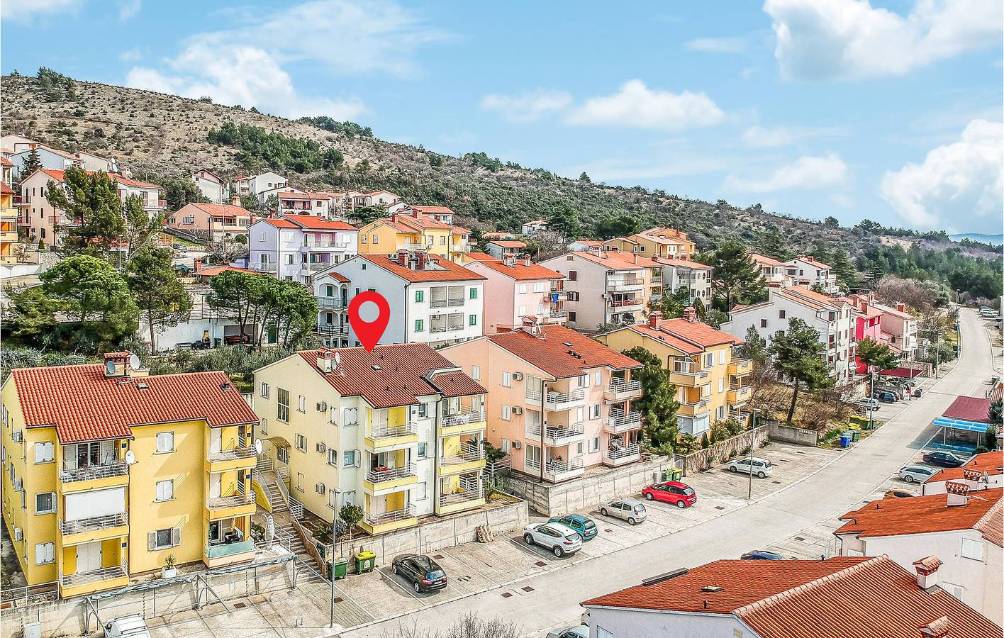 Entire holiday apartment, Chic Apartment with Terrace, 700m to Beach & Modern Amenities in Rabac, Labin-Rabac