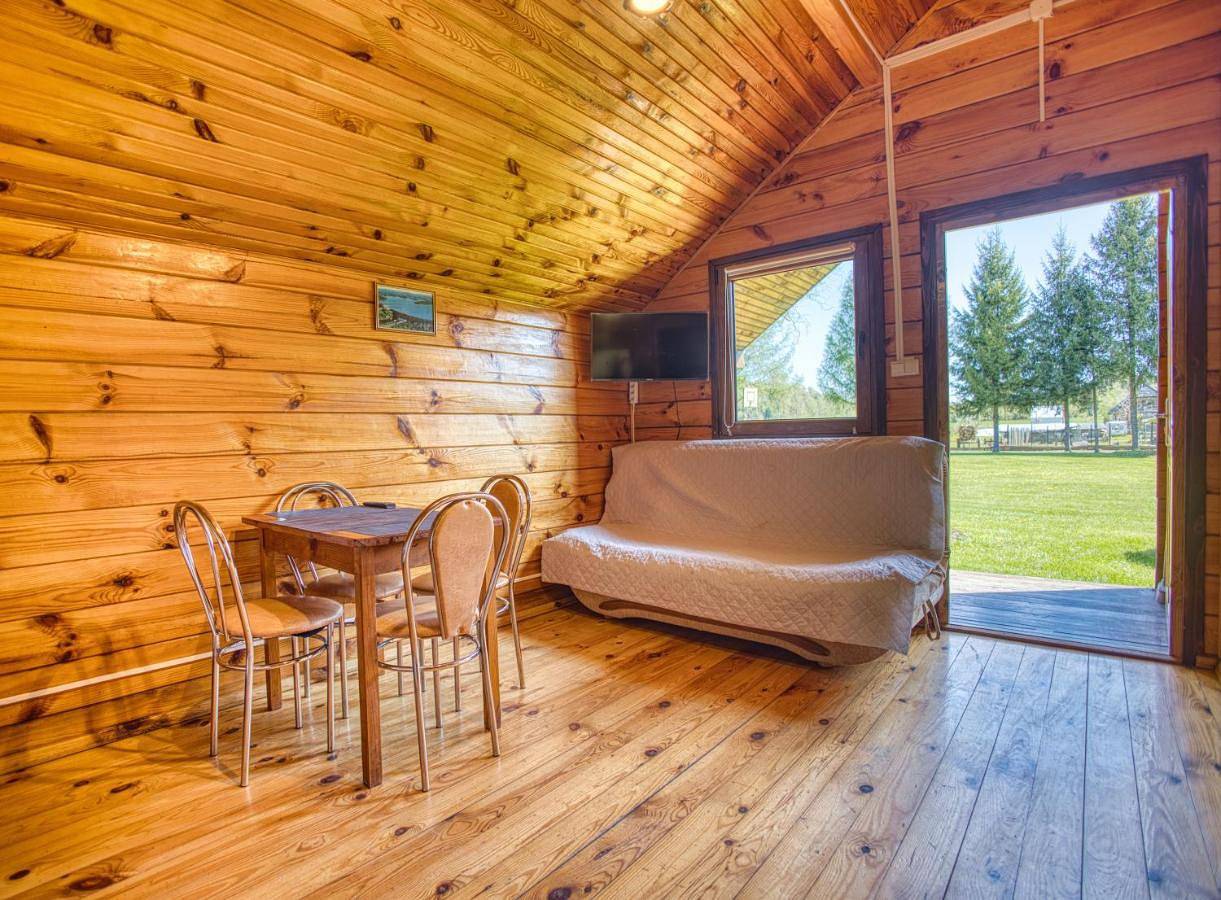 Domki i pokoje przy ujściu in Myczkowce, Karpaty (Polska)