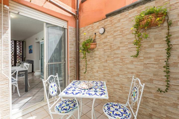 Casa Vacacional 'I Love Sicily, A Due Passi Dal Mare' con Balcón, Wi-Fi y Aire Acondicionado in Aci Trezza, Aci Castello