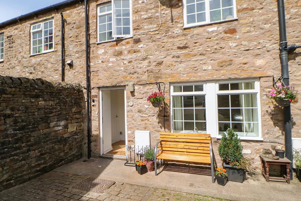 1 The Stables, pet friendly, with a garden in Alston in Alston, North Pennines AONB