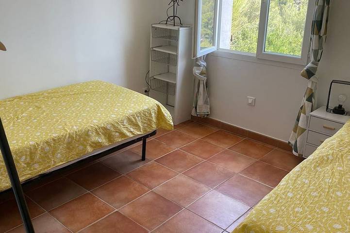 Location de vacances pour 8 personnes, avec terrasse à Le Revest-les-Eaux - 2