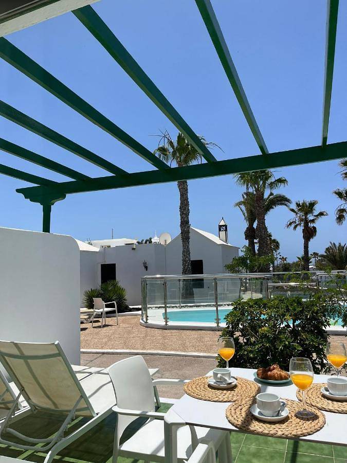 Apartment for 4 people, with garden and pool as well as view in Matagorda