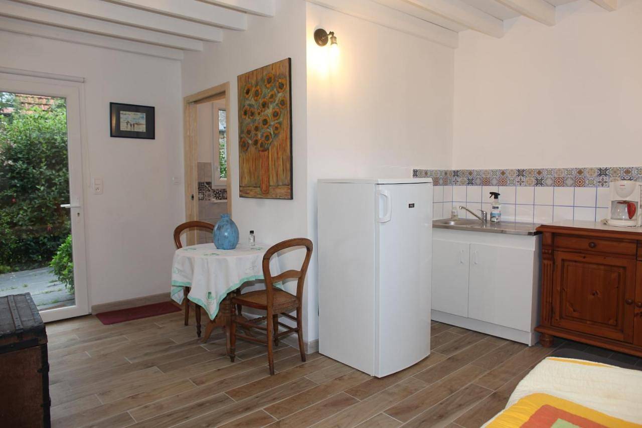 Double Room - Disability Access in Champeaux, Baie du Mont-Saint-Michel