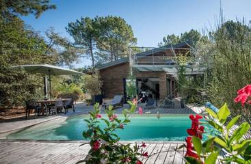 Cottage pour 4 personnes, avec piscine ainsi que jardin et vue dans Pyla-sur-Mer