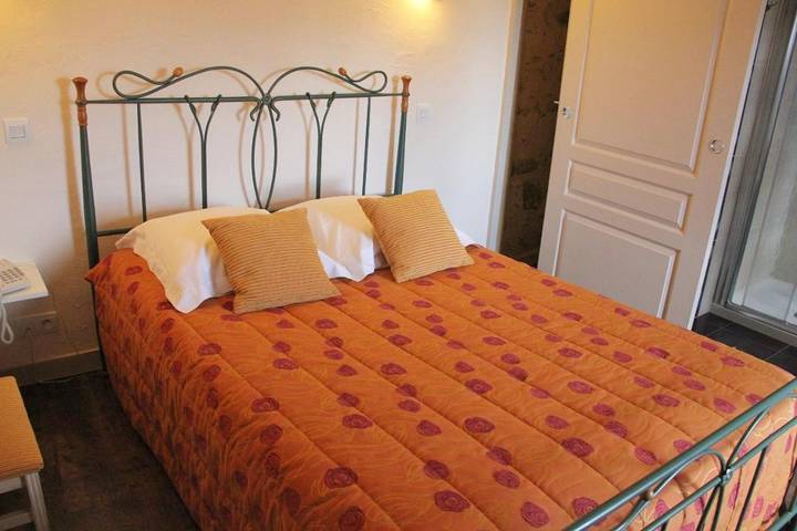 Maison d’hôte pour 2 personnes, avec jardin ainsi que terrasse et vue dans Mayenne - 4